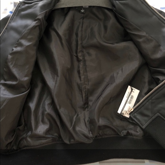 Jacket - Picture 3 of 4